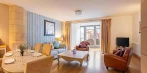 Abbey Church 9 The Nave 2 bedroom Luxury Self catering apartment in Historic Abbey